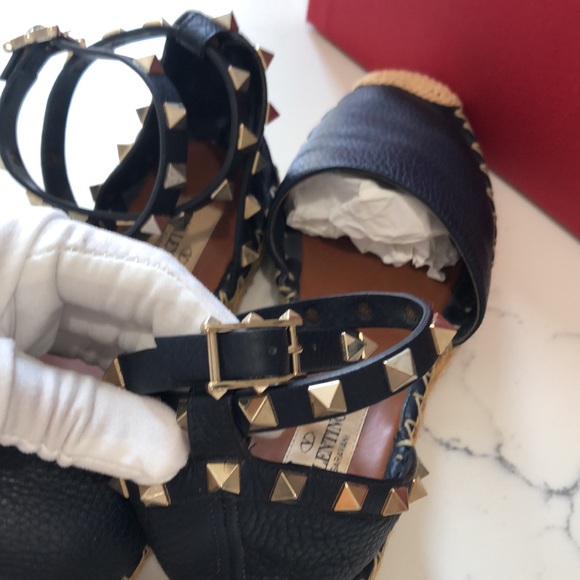 VALENTINO  GARAVANI Navy Blue Leather Rockstud Ankle Strap Espadrilles SZ 35 - Picture 15 of 16